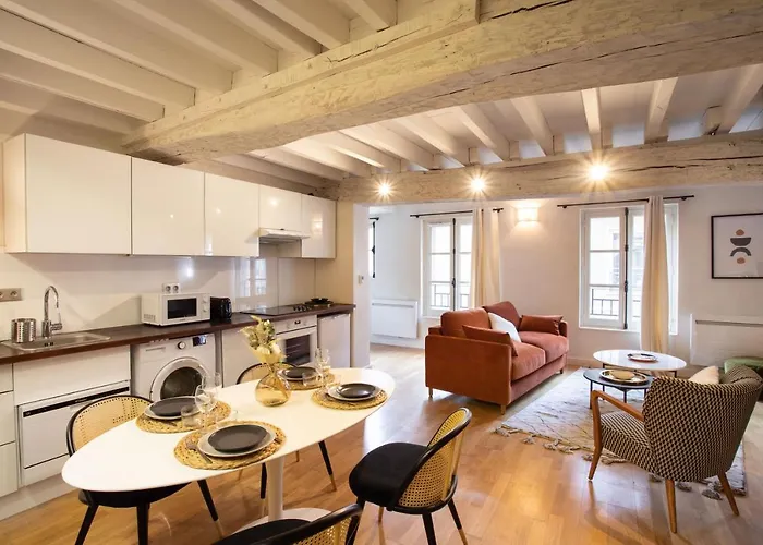 La Tourelle & L\'Honore - 2 Appartements Dans Le Centre Historique De Rennes